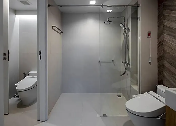 Prompt88 Healthland Hotel